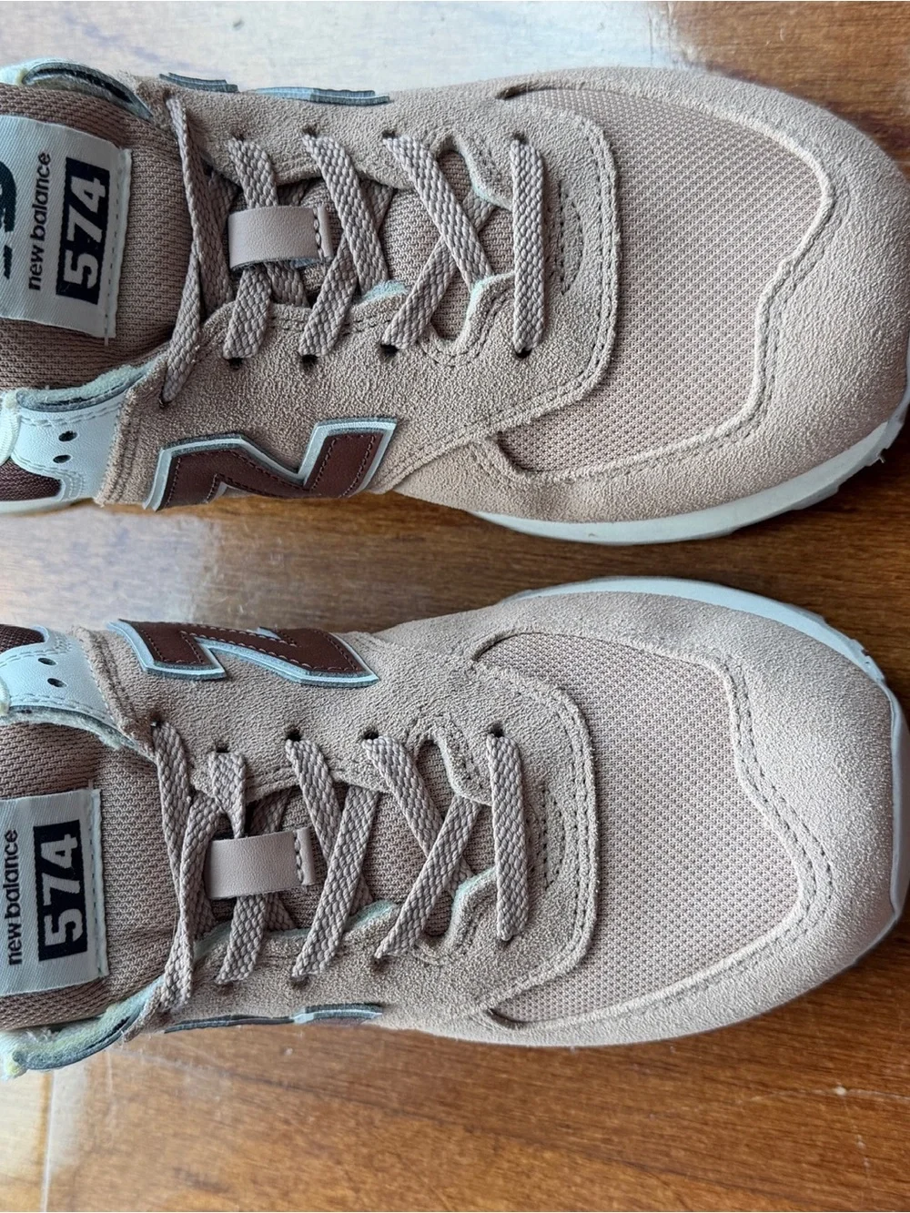 New Balance Women's 574 Retro Sneaker - Blush Rose and White - Wore only once